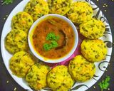 A picture of step 7 of Moong Dal Mix Veg Idli.