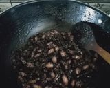 Foto langkah ke 4 dari resep Cumi masak hitam khas madura.