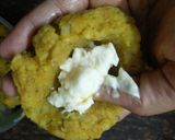 A picture of step 3 of Cheese Burst Vada pav.