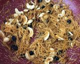 A picture of step 3 of Vermicelli Strawberry Custard.
