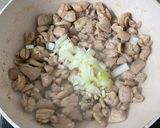 Foto langkah ke 4 dari resep Tumis Ayam Brokoli #MasakTanpaMicin.