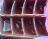 Foto del paso 1 de la receta: Bombones de chocolate rellenos de fresas