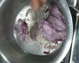 A picture of step 1 of Red beans curry.