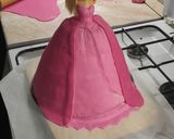 Barbie torta recept fázis 8 fotója