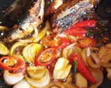 Gambar langkah 3 resipi Ikan Sardin Goreng Kicap.