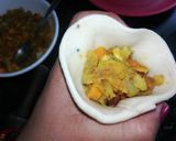 A picture of step 4 of Samosa Kadhi.