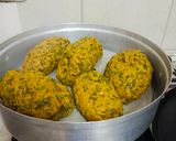 પાલક મુઠીયા (Palak Muthia Recipe In Gujarati) રેસીપી સ્ટેપ3ફોટો