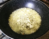 Foto del paso 1 de la receta: Mollejas en salsa al Oporto con arroz y espárragos trigueros