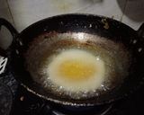 A picture of step 4 of Chana dal poori.