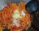 Foto langkah ke 3 dari resep Oseng-Oseng Wortel Pedas.