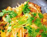 Hình bước làm 3 của món Trứng chiên cải muối