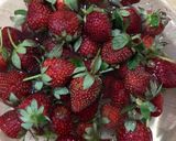 Foto langkah ke 1 dari resep Strawberry Jam.