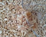 Foto langkah ke 5 dari resep Kacang Goreng Bawang Putih.