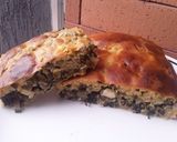 Foto del paso 11 de la receta: Empanada🥧 con relleno de arveja, huevo🍳, acelga🌿 y puerro🌰...🤔