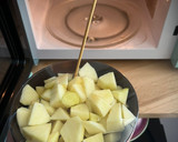 Foto del paso 2 de la receta: Saquitos de morcilla leonesa y manzana