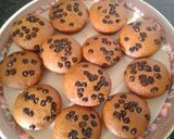 A picture of step 8 of Wheat flour chocolate chip muffins.