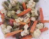 Foto del paso 4 de la receta: Ensalada de vegetales y vinagreta de aguacate