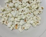 Foto langkah ke 4 dari resep Pop Corn Siimple Ala Ambu.