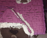 Foto del paso 6 de la receta: Mi casita de jengibre!! Con mucho chocolate,glasé y mucho color!!🧑‍🎄🧑‍🎄🎄🎄🎁🎇🎇