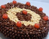 Cerbona csokoládémousse-torta szilvazselével (glutén-, tej-, tojásmentes, sütés nélkül készíthető) recept fázis 6 fotója