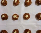 Foto langkah ke 4 dari resep White Chocochip and SilverQueen Soft Cookies.