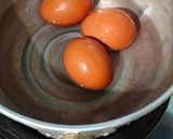 Foto langkah ke 1 dari resep Telur Rebus Goreng.