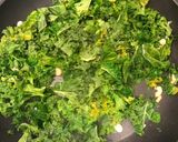 Une image de l'étape 2 de Salade tiède de choux kale et fromage de chèvre.