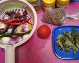 Foto langkah ke 1 dari resep Ikan Masak Merah khas Aceh.