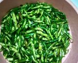 Foto langkah ke 1 dari resep Sayur Lombok Ijo Sederhana.