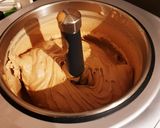 Une image de l'étape 3 de Glace au twix sans œufs.