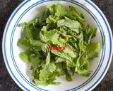 A picture of step 2 of Mint and Raw Mango Chutney.