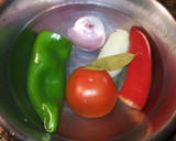 Foto del paso 3 de la receta: Cazuela de merluza con almejas y patatas rosadas