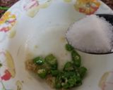 A picture of step 4 of Chicken momos.