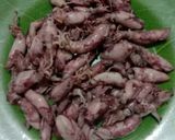 Foto langkah ke 1 dari resep Cumi asin pete balado.
