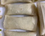 A picture of step 4 of Mini veggie roll.