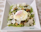Foto del paso 6 de la receta: Cuscús de brócoli con parmesano, frutos secos y huevo poché trufado