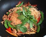 豚肉鮮蔬炒泡麵的食譜步驟4照片