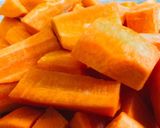 Hình bước làm 2 của món Cà ri gà của mẹ