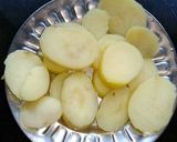A picture of step 1 of Shallow fried Potato Chat.