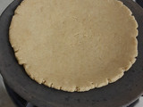 મલ્ટી ગ્રેઈન ભાખરી પિઝા (multi grain bhakhri pizza recipe in Gujarati)