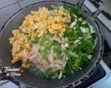 Foto langkah ke 4 dari resep Lumpia Rebung Telur.