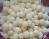 A picture of step 3 of Milk ball (gullisuwa).