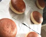 A picture of step 5 of Round doughnuts (Bombolonis).