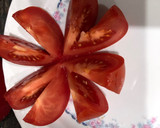 Foto del paso 3 de la receta: Hamburguesa de pollo con flor de tomate y pimiento asado