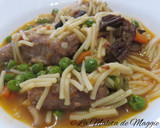 Foto del paso 10 de la receta: Fideos a la cazuela con costilla de cerdo y salchichas