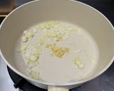 Foto langkah ke 3 dari resep Tumis Tahu Sayuran.