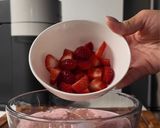 A picture of step 3 of 5-ingredient Strawberry Sago.