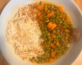 A picture of step 6 of Yakhnet Bazella - Lebanese green peas stew.