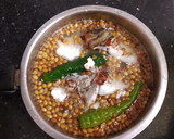 * வாழைக்காய் மோர் கூட்டு*(valaikkai mor koottu recipe in tamil) ரெசிபி ஸ்டேப் 2 புகைப்படம்