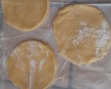 Foto del passaggio 4 della ricetta Lasagnetta di frappe al parmigiano con carciofi e gamberi